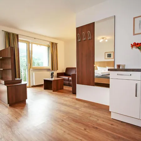 Urgbach Apart-3 *
